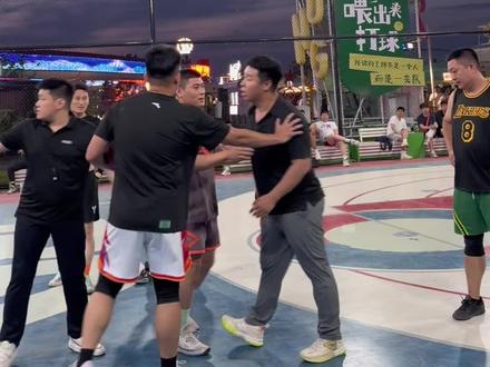 #篮球 感受一下南溪里的强度和尺度。