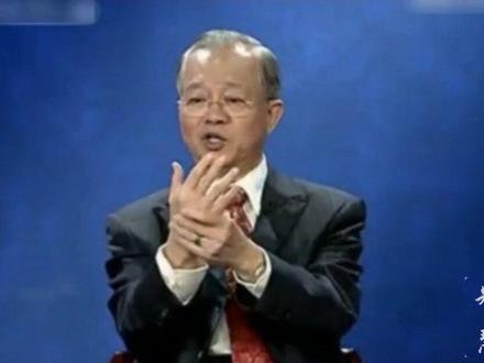 看似简单的一个动作
经过曾教授的解惑
原来包含着一个奥秘
看到视频的朋友 跟着做起来吧
#曾仕强智慧 #国学智慧