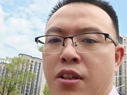 屌丝通平台又在那边希望10美金以下的商品半强制性的加入全托管或者是半托管,所以说屌丝通的高层们是有多么的疯狂,不敢想象,为什么在自取灭亡的道路上越走越远!#跨境电商 #速卖通 #全托管模式 #半托管模式 #跨境电商平台