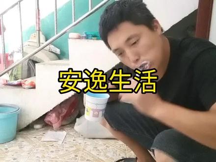 回到家在爸妈的眼里永远是小孩,什么都不让你干