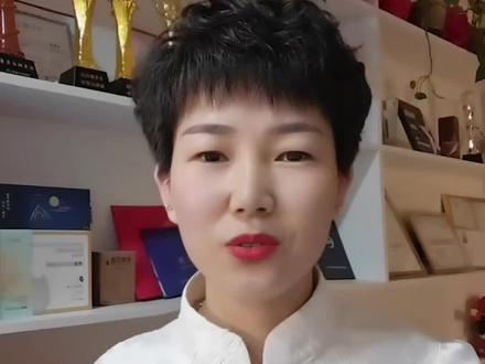 属蛇通病
属蛇通病
人傻好骗 重情重义
不喜欢欠人情
不喜欢占便宜
不喜欢拍马屁不喜欢麻烦人
属蛇人心软性子急,总要学不完的亏
而且还不长记性
重感情就是一个最大的缺点
心软重感情就是让她吃亏的原因
从来不虚情假意的,有啥说啥
心直口快肚子里藏不住事
好多事都是自己硬抗
不到万不得已是不会麻烦别人的
这就是我1989年的蛇🐍你们是这样吗?#属蛇人#感恩父母 #强者胜弱者退