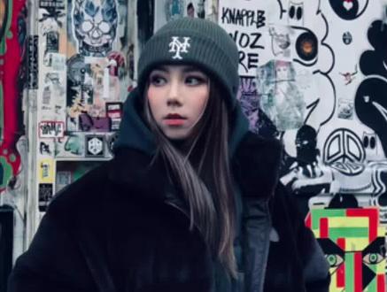 Beyoncé的方式打开《泡沫》
最顶的版本#耳朵怀孕