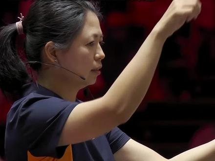 再次成功挑战鹰眼!裁判判罚王楚钦发球斜抛,回放显示王楚钦的发球没有任何问题! #王楚钦再次成功挑战鹰眼 #王楚钦vs张禹珍 #2026新加坡大满贯 #王楚钦