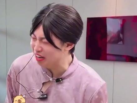 这个紫薯精真是越品越觉得火是有原因的 #紫薯精 #周小闹 #短剧 #造型 #爆火