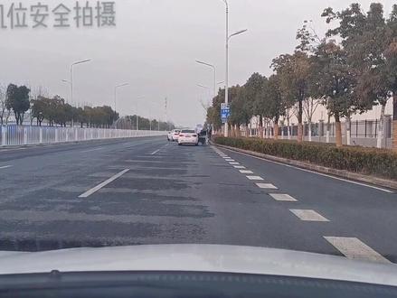 #学车 #考驾照 #第一视角
富凯科目三考场二号线
模拟考试路线实拍讲解
提前记熟路线事半功倍!