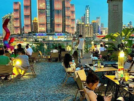 南滨路钟楼广场网红打卡地攻略来了 ,喜欢记得收藏 #重庆旅行打卡 #重庆夜景打卡地 #重庆旅游攻略 #旅行推荐官