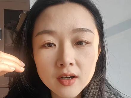 郝熠然官宣和代言膜法世家总销售的3620w,我不懂这是什么概念,就是感觉库房会被搬光吧!不过面膜还挺好用的,周边也是很用心,看到一个星光熠熠(金光闪闪)的郝熠然!#郝熠然 #膜法世家 #面膜 #面膜推荐