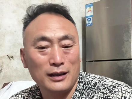 长篇大论,不为别的,就今年咱襄阳收麦情况,吐槽一下,也想听哈大家不同的看法……#襄阳方言#襄阳收麦#收割机跨区作业 @抖音小助手