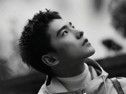 怎么办,就喜欢带着点小病娇的男主,始于颜值,陷于颜值,终于颜值☺️结局都是he,放心追#救赎文 #每日小说推荐