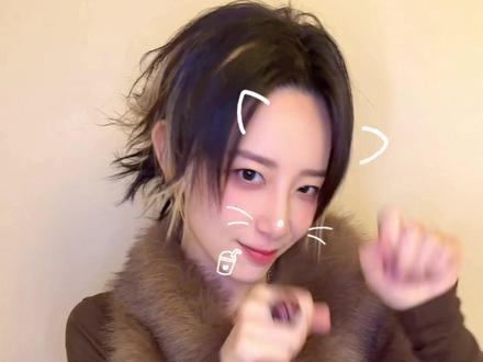 你们要的“喵喵舞”来啦😛😝😜🤪 #阿米嘎蒂朵喵喵歌 #手势舞#甜甜的手势舞 尽力了家人们🥺🥺🥺