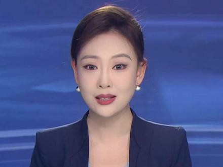 寒潮来袭,羽绒价格“狂飙”!1吨鸭绒价格从17万涨到58万,行业人士:现在养鸭子的少,100只鸭子的绒才够做1件羽绒服#大象主播说 @大象新闻主持人刘琳