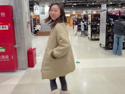 火遍上海的只二透明仓来北京啦,5000平新店逛店攻略#北京周末去哪儿 #北京逛街 #只二透明仓 #二奢 #北京新店