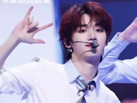 #丁程鑫年会发了66666红包 新年当天,怎么又被这个丁程鑫迷倒了#丁程鑫#时代峰峻