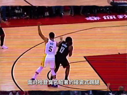 “亚历山大靠推人和骗哨都快拿两个MVP了,建议干脆将NBA标志换成他骗哨的动作”这是网友对SGA的调侃,而他的行为正在引起所有人的不满#亚历山大