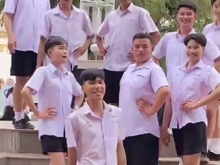 平时萨瓦迪卡,打起仗来这么猛!#泰国 #战争 #柬埔寨#诈骗 #泰柬边境