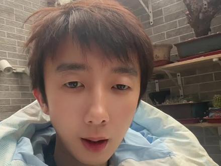 白银黄金暴跌,是割肉还是大胆上车#白银暴跌 #黄金暴跌 #白银分析 #银条 #今日银价