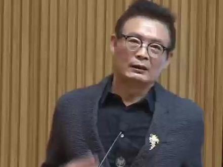 读书的意义是什么?是在你猝不及防的时刻,拥有可以依靠的东西。#麦家 #阅读