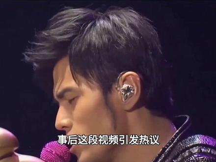 孙燕姿演唱会突发意外忍痛唱完,真实原因让人心疼! #孙燕姿 #演唱会 #敬业