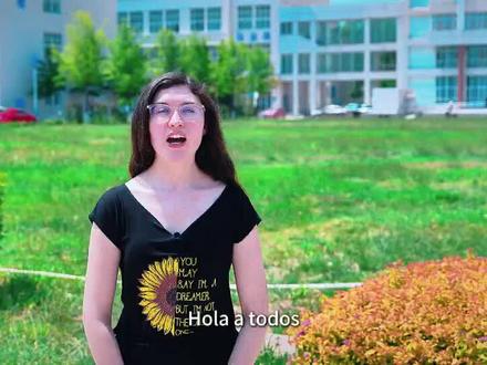 外院留学生. #留学生#离海最近的大学