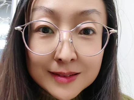 #牢A #创作人计划 #生活日常记录 这几天刷到都是牢A的语音片段,也有很多人说欧美大牌不能用了要扔了,可是我在想加入高达成分在护肤品化妆品里究竟有什么神奇功效吗?谁能有专业文献证明一下?