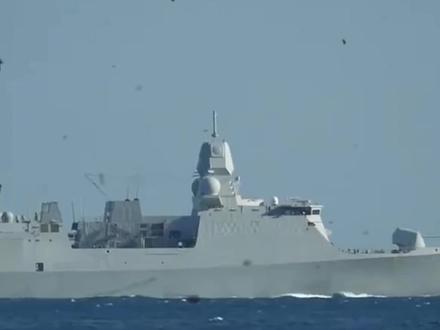 强闯领海、侵入领空、强占中企,荷兰还想派部长访华谈合作? 抖音独家 #全球创作者计划 #零基础看懂全球 #时代的荣耀
