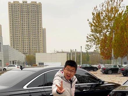 两台外形几乎一样的奥迪A6L!21款45t甄选致雅型奥迪A6L!20年40t豪华动感型!#奥迪官方认证二手车 #二手车值得买 #适合年轻人的二手车推荐 #奥迪A6L