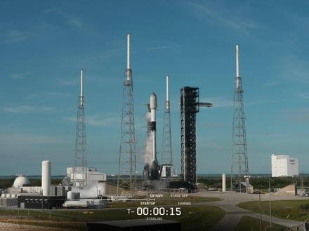 SpaceX 2026年猎鹰第63次发射 SpaceX猎鹰9号火箭于北京时间2026年5月29日20时52分从佛罗里达州卡纳维拉尔角SLC-40发射台点火升空,执行Starlink Group 10-53星链部署任务,搭载29颗Starlink V2 Mini卫星。#马斯克 #SpaceX #火箭 #航空 #航天