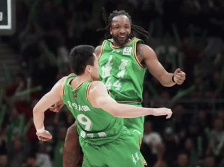 CBA版雷霆队 第四节领先15分无限防水最后赢两分#辽宁#宁波#CBA#篮球