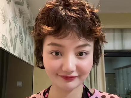 我认为EL结局最终没有die,只是她们再也不能见#怪奇物语 #怪奇物语美剧我的观影报告 #短发卷发女孩 #今日话题我的新发型