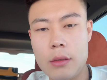 张堃鹏:买揽胜的时机还不成熟,等裁判中奖了,直接提库里南了。