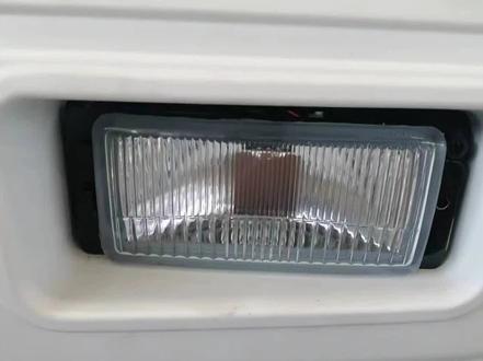 庆铃手动更换雾灯灯泡 #庆铃五十铃 #庆铃100p #雾灯