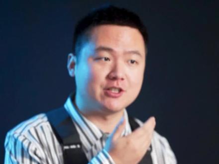 既可以当马甲穿,也可以当挎包用,一件价格相当于买了两个,你说值不值?马登家的马甲就是这么潮!#马甲#达文西 #发明#背包 #测评