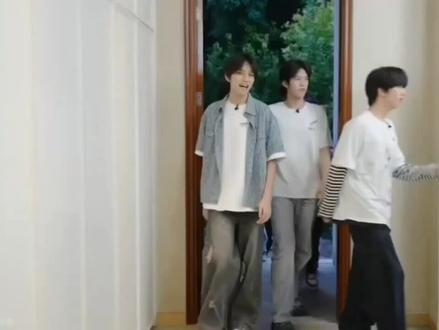 举世文铭长视频来喽,把最近补的糖点都剪出来了~#举世文铭 #杨博文 #陈浚铭