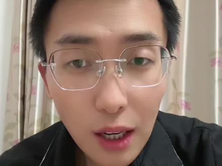 林诗栋3:4户上隼辅 林诗栋未来还有很长的路要走#林诗栋