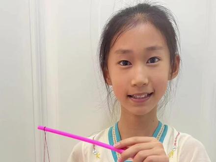 中秋节快到了,用彩纸教你做个简单好看的荷花灯笼,快去试试吧#荷花灯笼 #中秋节手工灯笼 #手工灯笼 #中秋节手工 #手工折纸