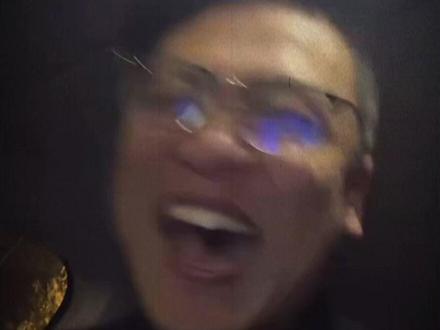 大家能否帮我分析下昨晚空降我直播连线的神秘人是谁? 她上麦的目的就为了让我猜猜她是谁???#一头雾水#济南#青岛#放题自助