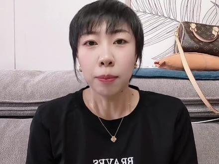 今天盘点你们心目中的那些东北鸡肋服装。 评论区提到比较多的我整理出来了,大家看个乐呵就好,觉得不全的,评论区喊我。#内容过于真实 #穿搭 #东北 #吐槽 #上热门