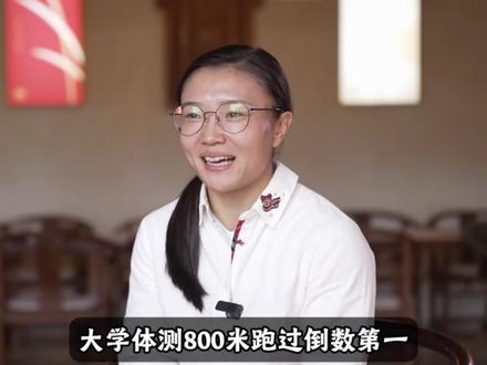 她是温柔扎针的女医生,也是八角笼里的KO女王:石铭的人生,比电影还燃#石铭 #综合格斗 #拳击 #创作者中心