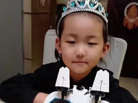 孩子自己动手搭建的AI机器狗小8,边玩边学,想让它动起来就得研究编程代码,29就能让孩子开心还能动手学编程太直了#动手动脑 #编程 #益智玩具 #科技特长生 #机器人编程