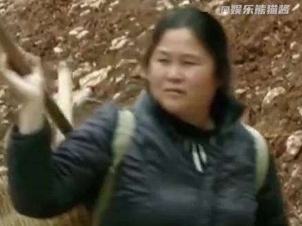 #她把愚公移山变成现实 “妇”这个词旁边本来就是一座被推倒的大山#女性 #高考 #作文 #高考语文 #愚公移山