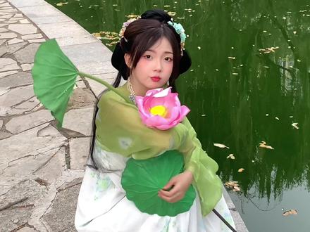 不准说像莲花精!@洗脸熊·洗脸吧(总部) #洗脸熊 #变装