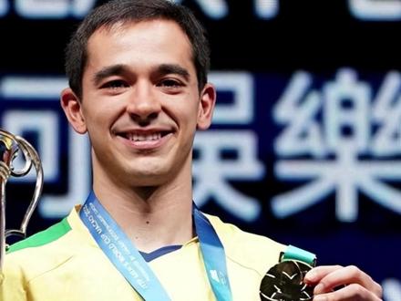 尘埃落定!成都混团名单出炉,向鹏陈幸同无缘,雨果莫雷加德退赛