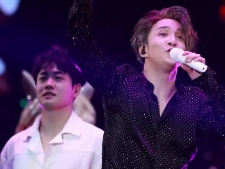 薛之谦妥妥的演唱会纪录粉碎机本人#薛之谦万兽之王巡回演唱会#薛之谦#薛之谦万兽之王开演期待值拉满