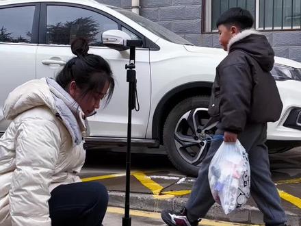 记录生活拍摄剪辑,超详细教程,儿子干活,妈妈拍摄#零基础学拍摄剪辑 #自媒体新手怎么入门 #教程 #拍摄技巧 @DOU+小助手@抖音创作小助手