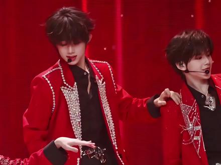 #舞台直拍 #我担秒了全世界 #陈奕恒 #tf家族荣耀之战 陈奕恒闭嘴跳舞focus