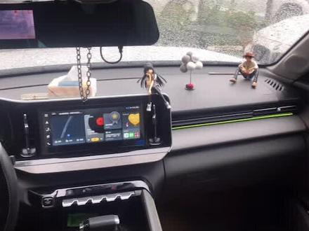 #西安同城 #氛围灯效果 宝骏RC-5氛围灯,手机APP直接控制颜色,方便快捷,颜色可以调,可以渐变