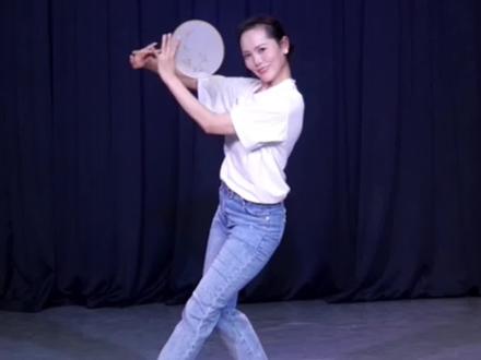 #美人吟 #原创 #大莉舞蹈 背面教学来啦。依然是数节奏、0.8速度、原速度,学起来哦。#古典舞