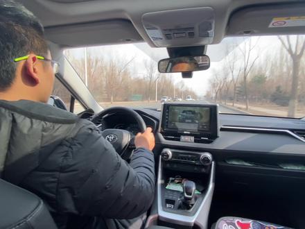 新款2.0L四驱丰田荣放RAV4试驾报告