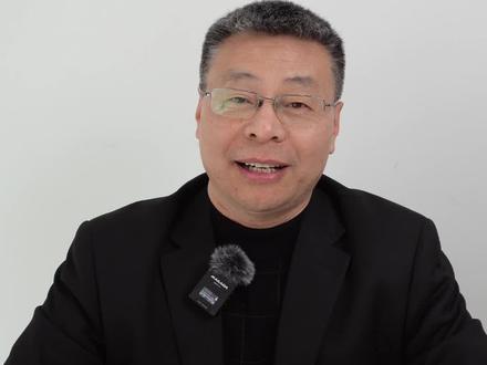 每天一个翻译小技巧,今天要学的是举世瞩目#专升本 #英语 #翻译 #单词速记 #零基础英语