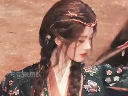 珠满摇赛道迎来了它真正的主人!#鞠婧祎 #珠满摇 #露芜衣